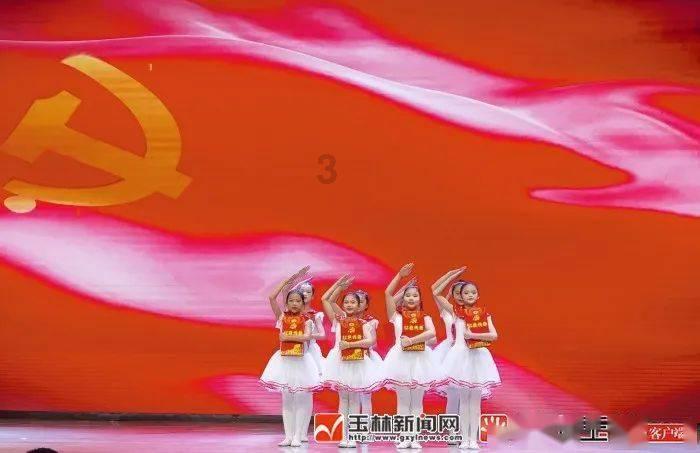 假面骑士歌查德爆笑玩梗图 相当危险的喷水形态 黑钢又被迫害了