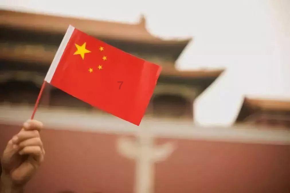 他是最穷“影帝”，长达10年，年收入不足2万，如今怎样？游戏画面